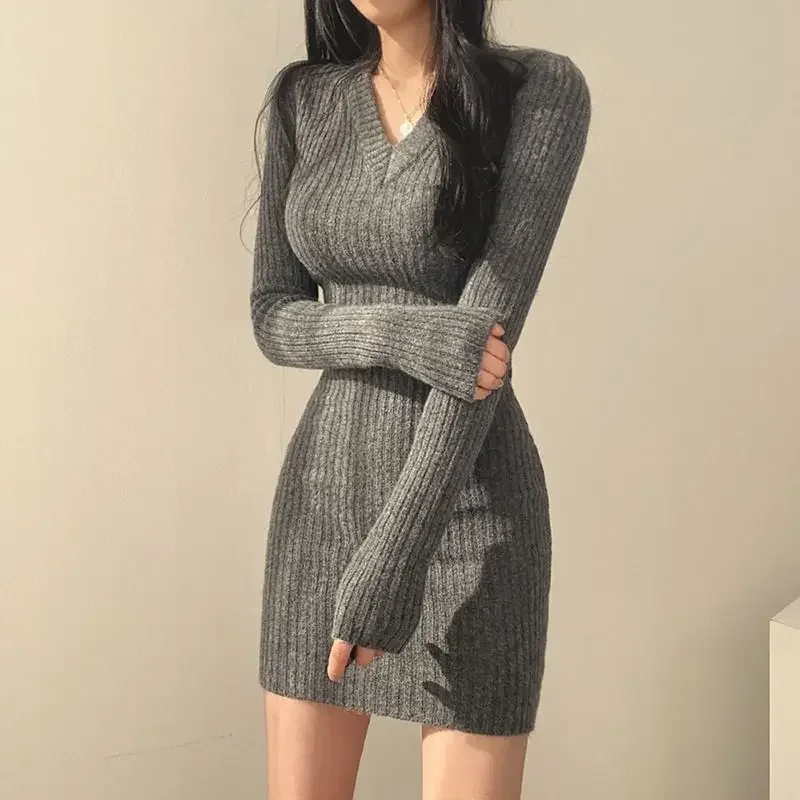 

NMZM2023 Winter Women's Autumn Long Sleeve Tight Dress Casual Solid Midi Sweater Dress Knitted V-neck Slim Fit Sexy Dress