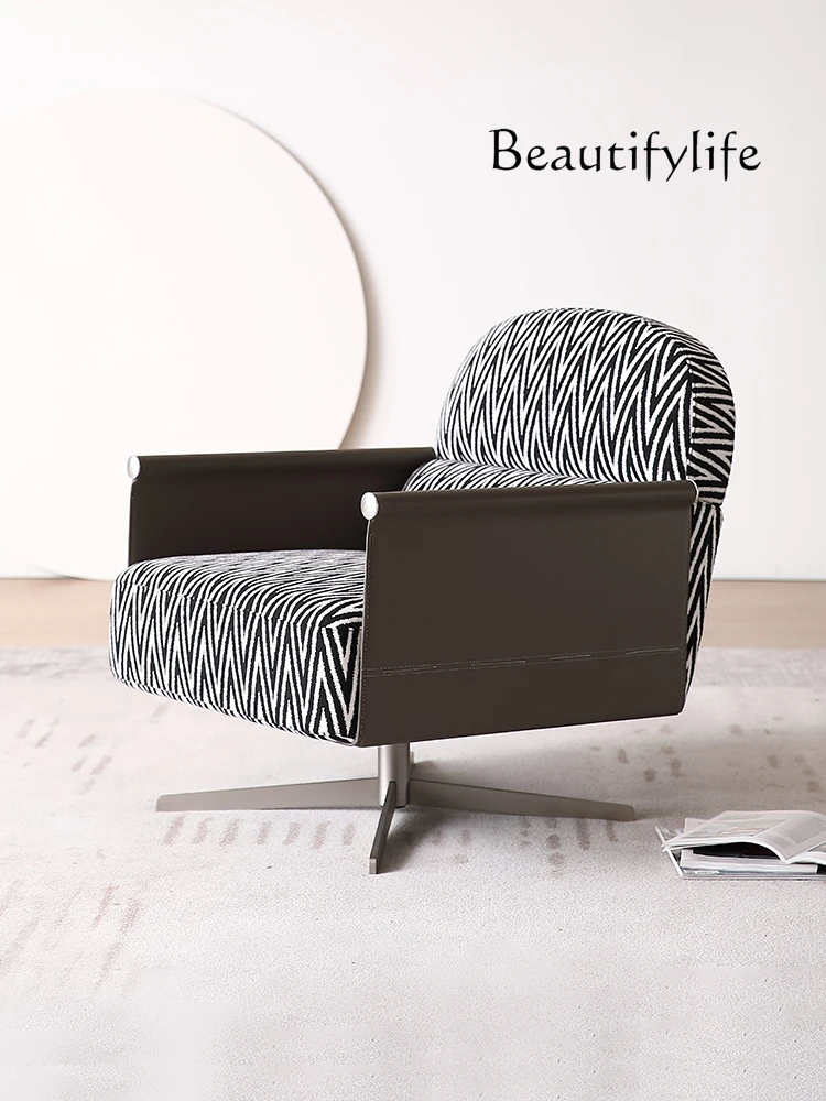 Designer Single-Seat Sofa Chair Italian Minimalist Leisure Chair Vintage Fabric Rotating Saddle Leather Chair
Designer Single-Seat Sofa Chair Italian Minimalist Leisure Chair Vintage Fabric Rotating Saddle Leather Chair