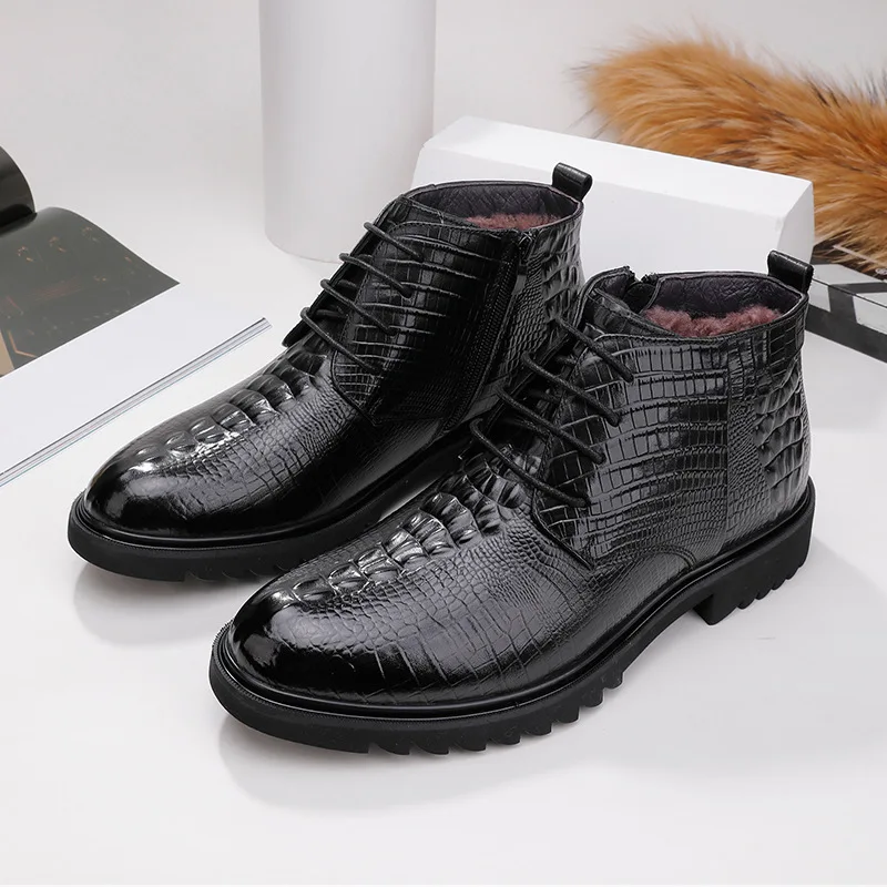 Winter new warm men's shoes thickened snow boots men's leather and fur integrated cotton boots outdoor wool cotton shoes for men
Winter new warm men's shoes thickened snow boots men's leather and fur integrated cotton boots outdoor wool cotton shoes for men