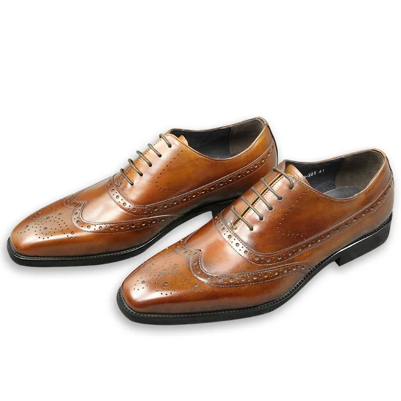 

Men's Four Seasons Brogue Shoes British Casual Retro Hand-carved Business Dress Pointed Shoes Premium Genuine Leather Shoes