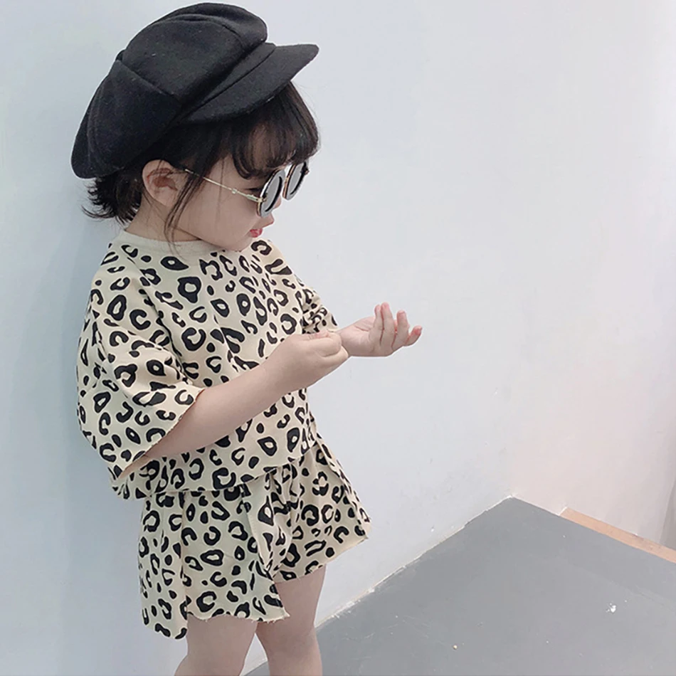 Baby Outfit Children Leopard 2 Pcs T Shirt and Shorts Kids 1-6 Years Girls Short Sleeve Fashion Suit Summer Korean Clothing Set
Baby Outfit Children Leopard 2 Pcs T Shirt and Shorts Kids 1-6 Years Girls Short Sleeve Fashion Suit Summer Korean Clothing Set