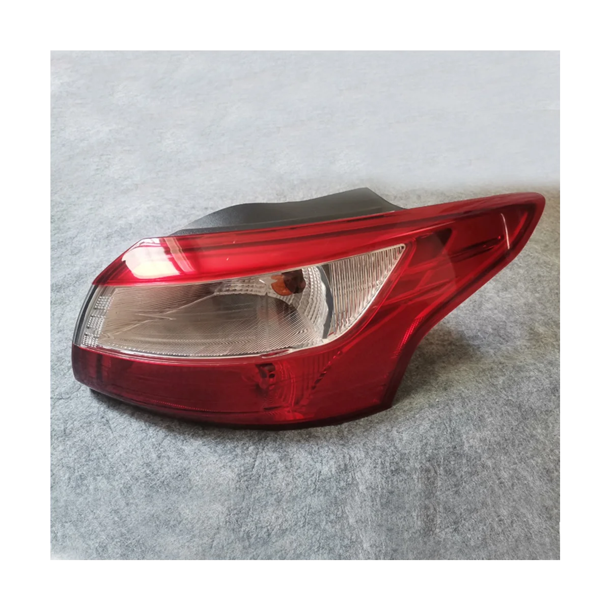 Задний фонарь для 2012 2013 2014 Ford Focus Trim, левая сторона тормоза, фонарь 44ZH-2067B, 1 шт.
Задний фонарь для 2012 2013 2014 Ford Focus Trim, левая сторона тормоза, фонарь 44ZH-2067B, 1 шт.