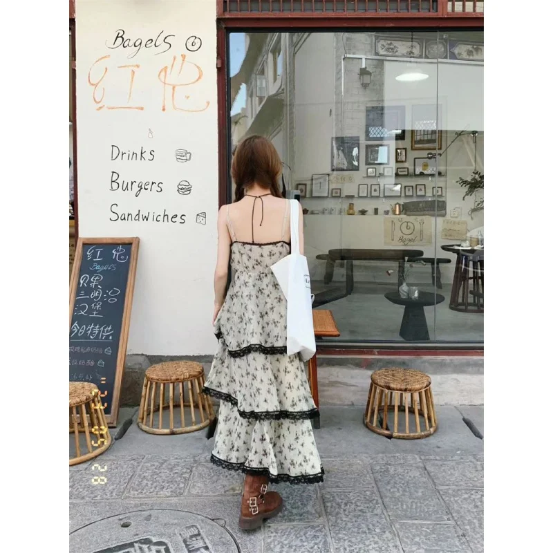 Niche Design Floral Dress Women's 2023 Summer Seaside Vacation Chic Loose Skirt
Niche Design Floral Dress Women's 2023 Summer Seaside Vacation Chic Loose Skirt