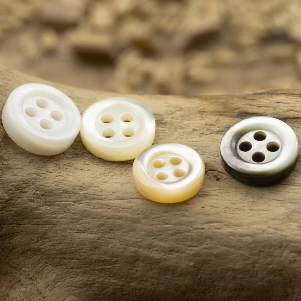 10pcs Natural Beige Shell Buttons For Shirt Sewing Accessories White Smoke Grey POLO Vintage Luxury Silk Clothing Knitting
10pcs Natural Beige Shell Buttons For Shirt Sewing Accessories White Smoke Grey POLO Vintage Luxury Silk Clothing Knitting