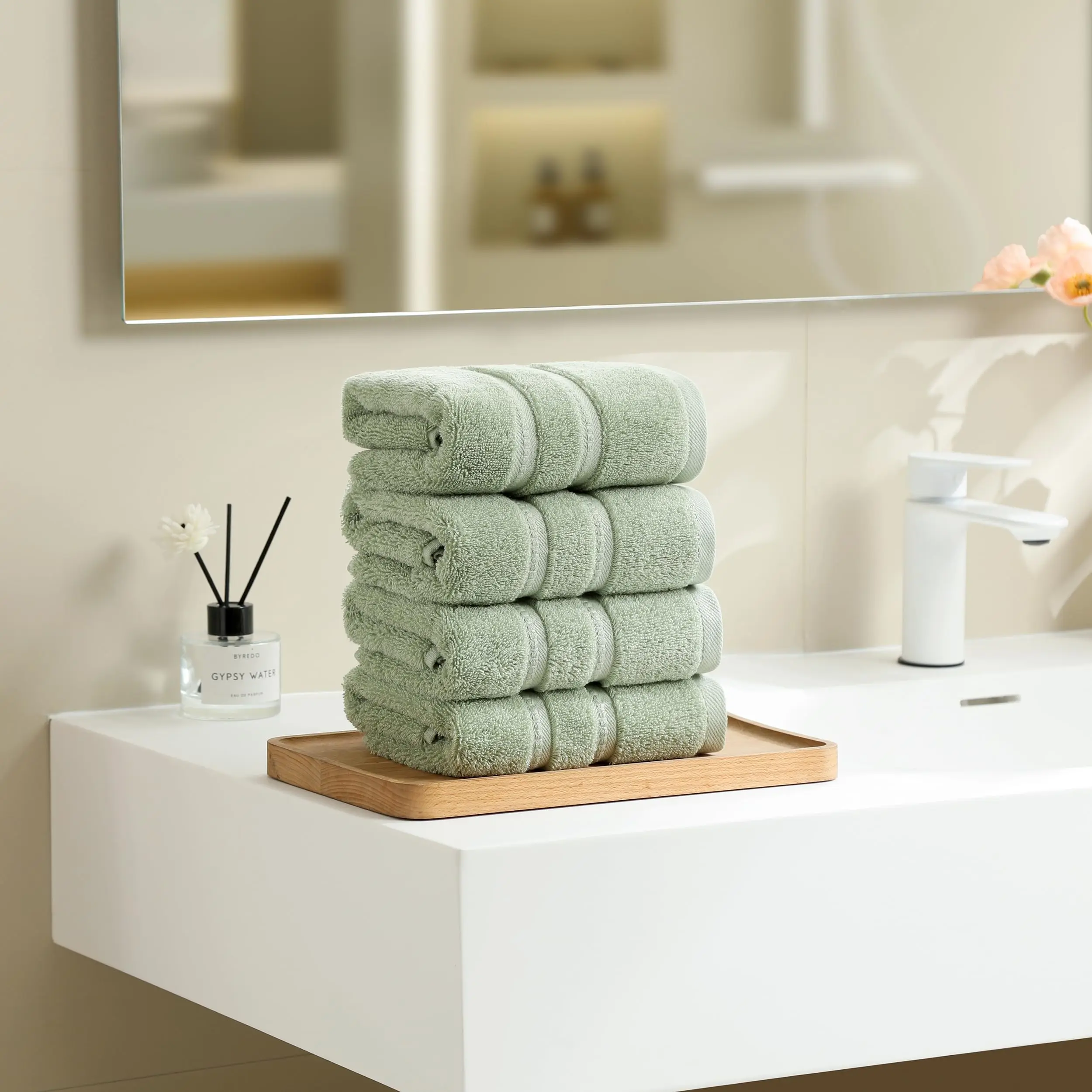 

Simple&Opulence 100% Cotton Hand Towels- Set of 4 (16"x28"),Ultra Soft and Highly Absorbent 650GSM Face Towels for Bathroom