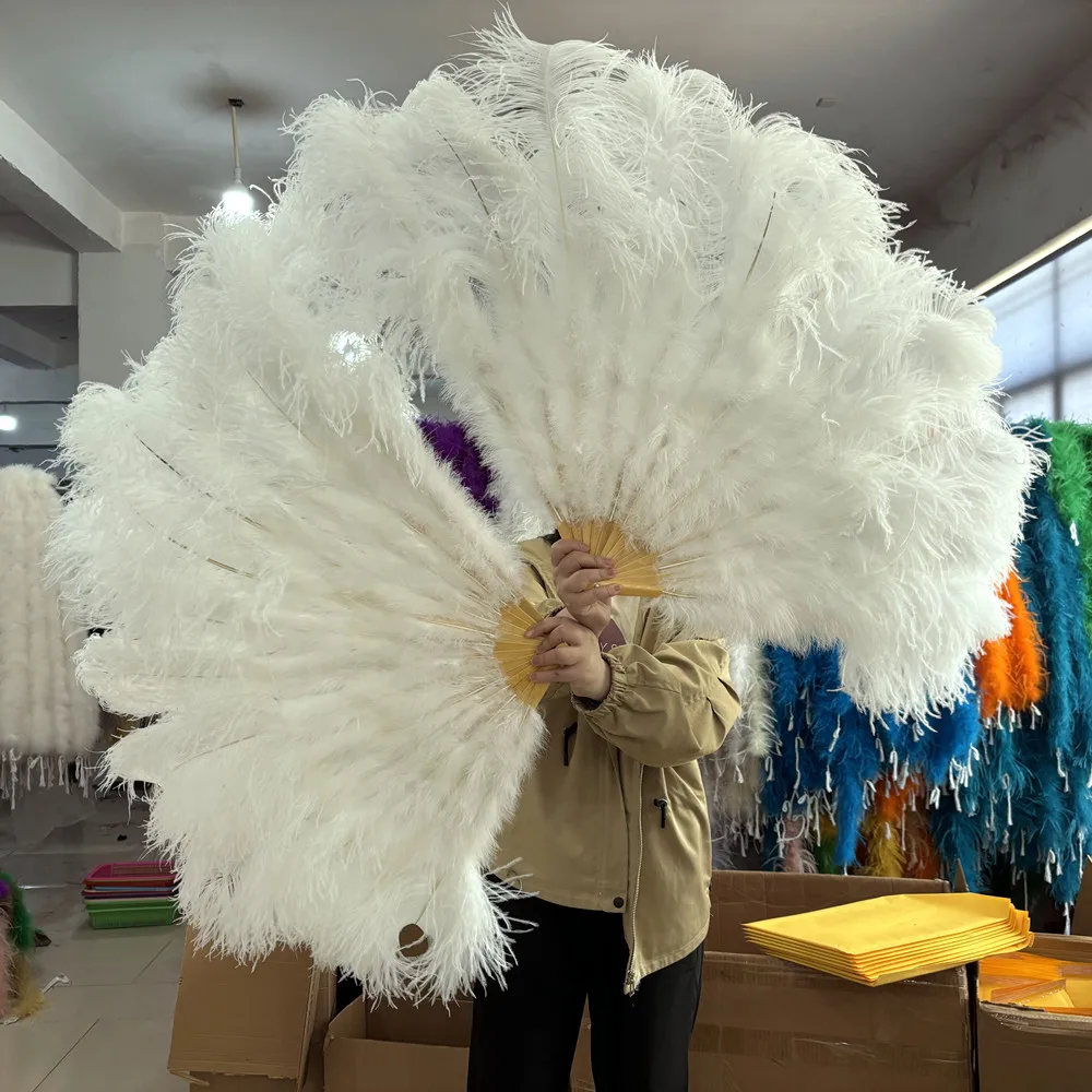 Wholesale Fluffy Ostrich Feather Fan 13 Bone White Handheld Fan for Carnival Celebration Dance Performance Props Plumes Crafts
Wholesale Fluffy Ostrich Feather Fan 13 Bone White Handheld Fan for Carnival Celebration Dance Performance Props Plumes Crafts