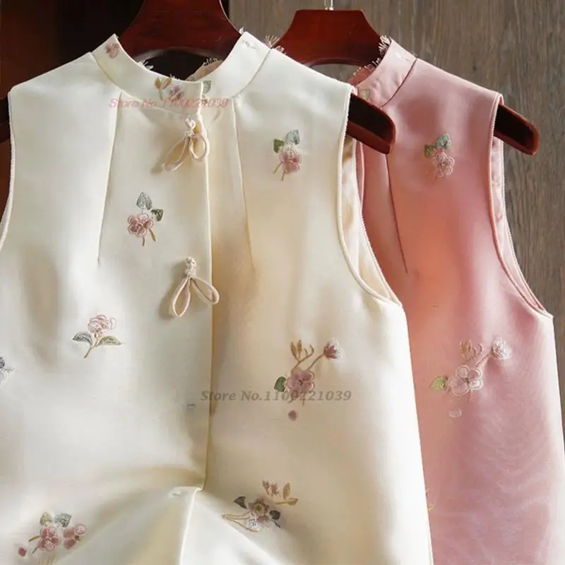 2024 traditional chinese vest stand collar sleeveless waistcoat national flower embroidery vintage vest oriental ethnic coat
2024 traditional chinese vest stand collar sleeveless waistcoat national flower embroidery vintage vest oriental ethnic coat