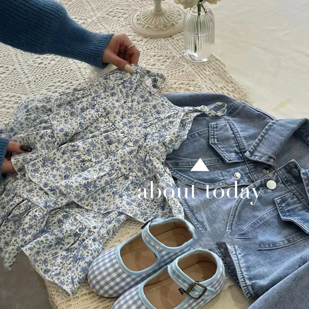 Girls' Western Style Suit Baby 2023 Spring New Children's Fashionable Denim Coat Dress Spring and Autumn Two-Piece Set
Girls' Western Style Suit Baby 2023 Spring New Children's Fashionable Denim Coat Dress Spring and Autumn Two-Piece Set