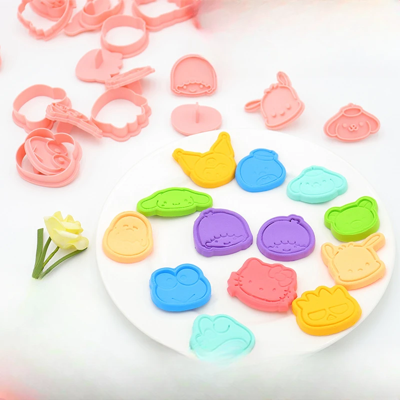 Sanrio Anime Hello Kitty Cookie Mold Cinnamoroll Kuromi My Melody Baking Shape Cartoon Food Mold Safety Material Kawaii Gift
Sanrio Anime Hello Kitty Cookie Mold Cinnamoroll Kuromi My Melody Baking Shape Cartoon Food Mold Safety Material Kawaii Gift