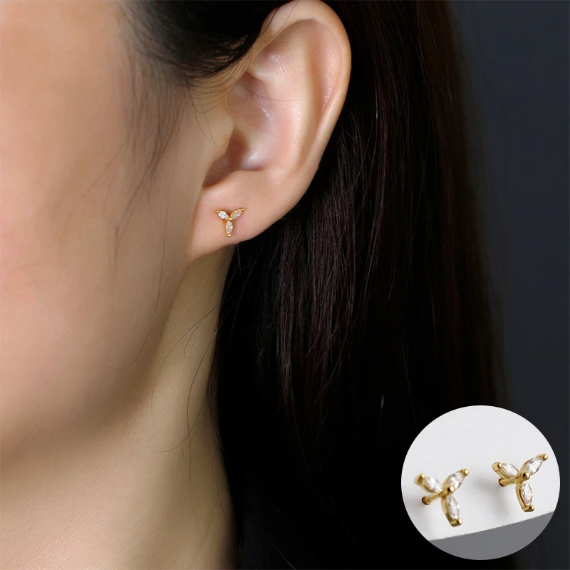 100% 925 Sterling Silver Zircon Flower Earrings for Women Girl Simple Geometric Plant Design Jewelry Birthday Gift Dropshipping
100% 925 Sterling Silver Zircon Flower Earrings for Women Girl Simple Geometric Plant Design Jewelry Birthday Gift Dropshipping