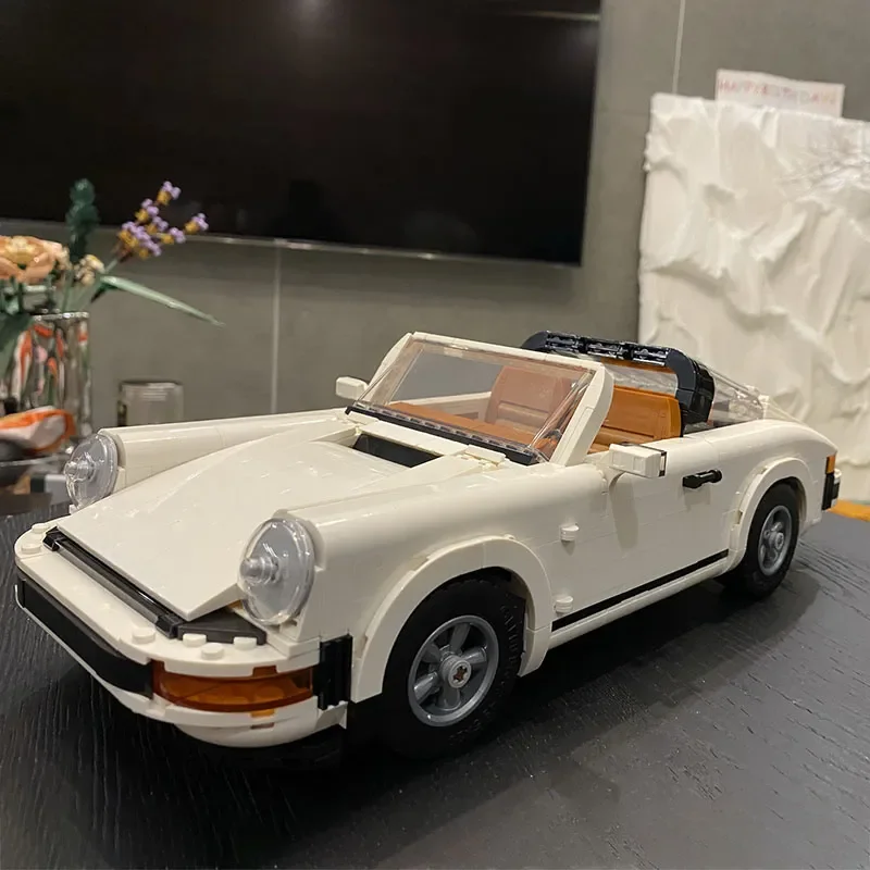 The new white Hypercar super race car fits tech model building blocks Car Gifts for Kids Toy Boy gifts
The new white Hypercar super race car fits tech model building blocks Car Gifts for Kids Toy Boy gifts
