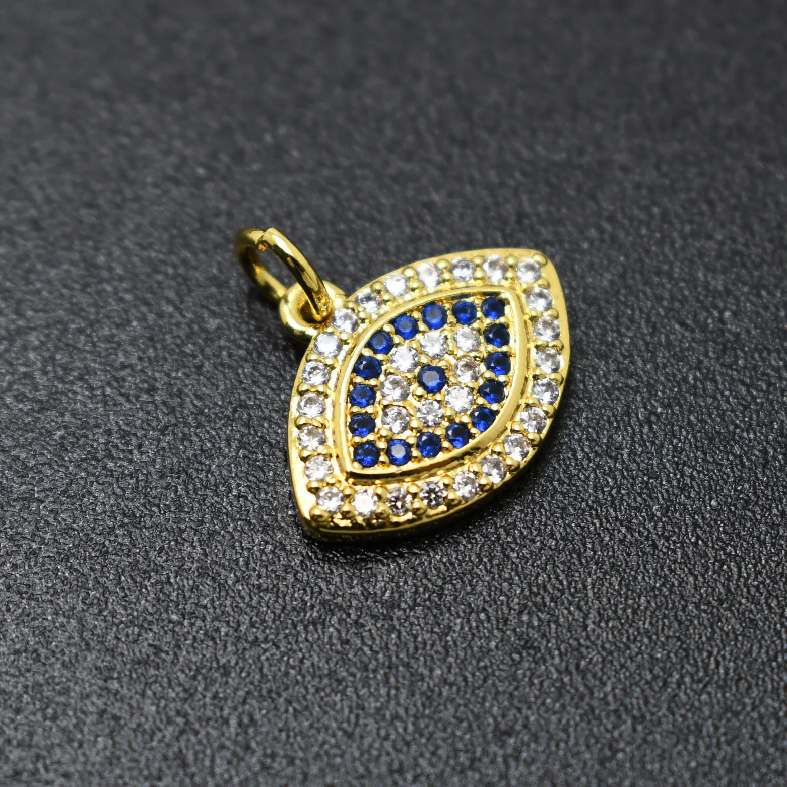 Fashion Jewelry Gold Plated Blue White CZ Paved Metal Evil Eye Charms for DIY Bracelet Earring Necklace Jewelry Making
Fashion Jewelry Gold Plated Blue White CZ Paved Metal Evil Eye Charms for DIY Bracelet Earring Necklace Jewelry Making