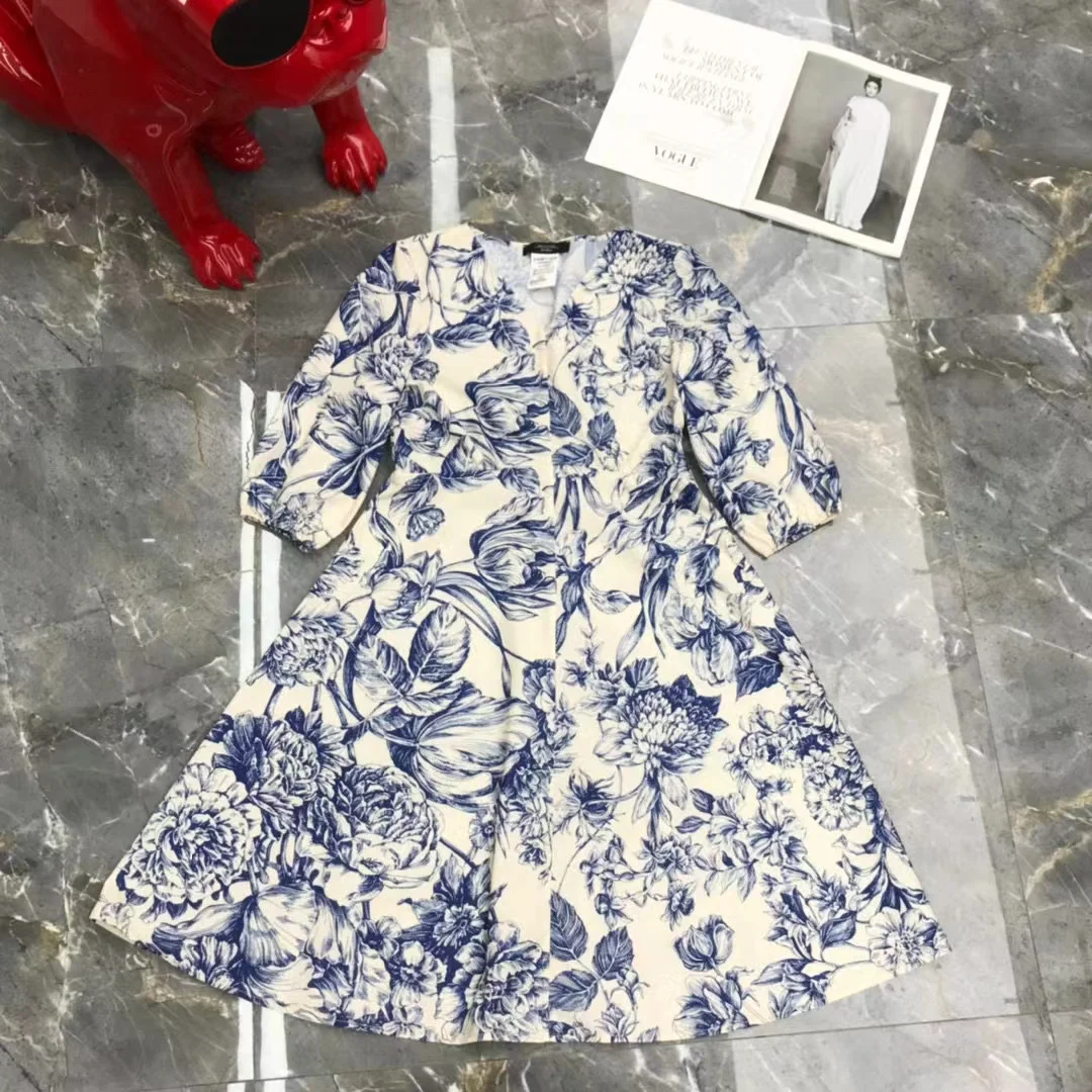 2022 Summer Women Dress Runway Fashion Half Sleeves V-Neck Flowers Print Knee-Length Holiday Vacation Dress Vestidos
2022 Summer Women Dress Runway Fashion Half Sleeves V-Neck Flowers Print Knee-Length Holiday Vacation Dress Vestidos