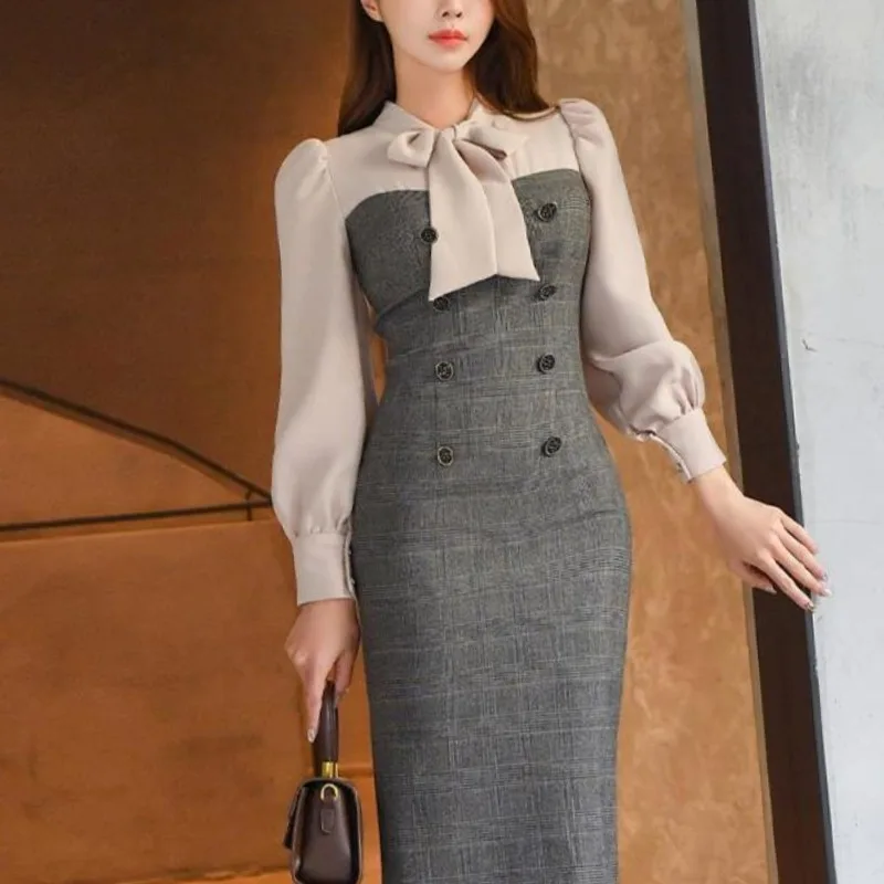 Women's Spring and Autumn New Fashion Elegant Bow Plaid Style Versatile Long Sleeved Slim Fit Mid Length Wrapped Hip Dress
Women's Spring and Autumn New Fashion Elegant Bow Plaid Style Versatile Long Sleeved Slim Fit Mid Length Wrapped Hip Dress