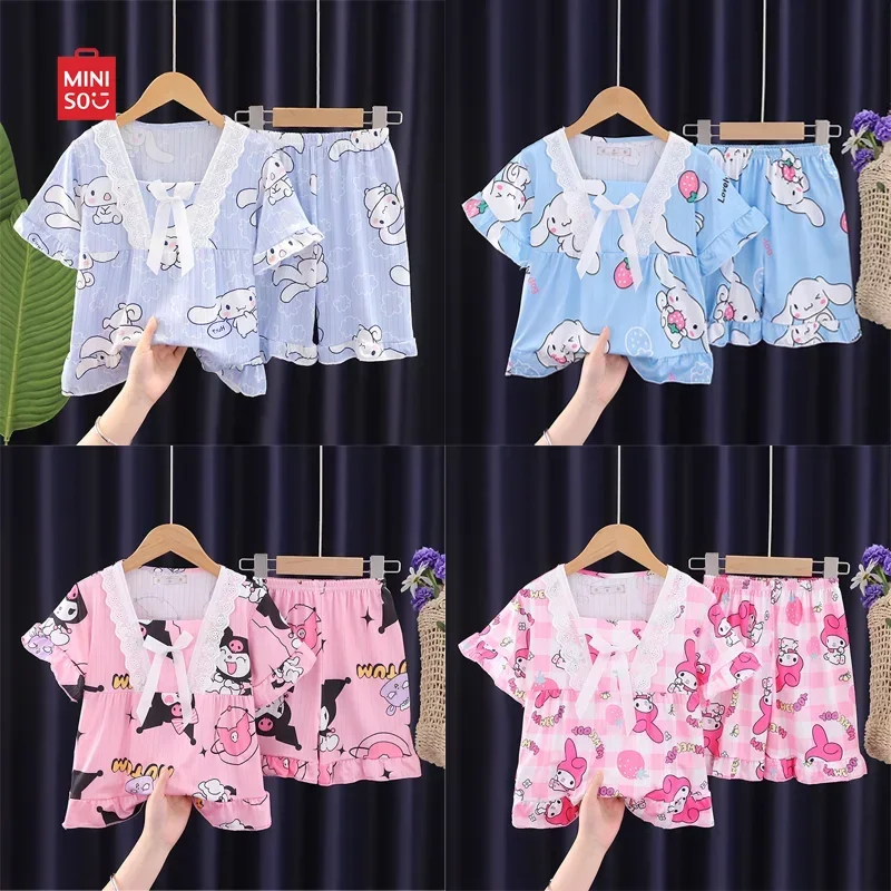 Miniso Cinnamoroll Kuromi детская пижама комплект с коротким рукавом для девочек 2024 летние шорты с коротким рукавом домашняя одежда для маленьких девочек
Miniso Cinnamoroll Kuromi детская пижама комплект с коротким рукавом для девочек 2024 летние шорты с коротким рукавом домашняя одежда для маленьких девочек