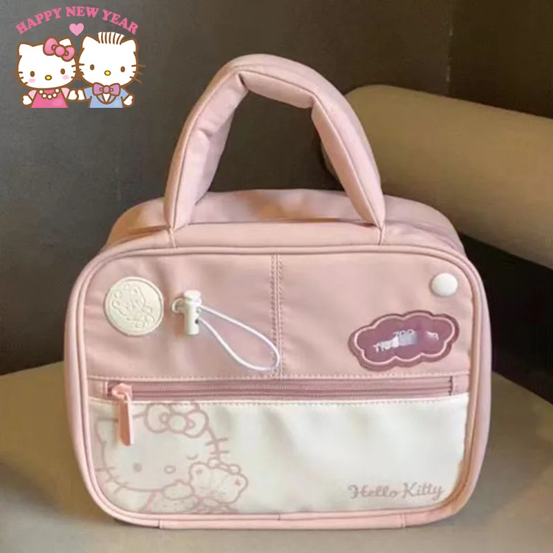 Аниме косметичка Hello Kitty Sanrio, милая мультяшная сумка большой емкости, Портативная сумка для хранения, игрушки для девочек высокой красоты, подарки
Аниме косметичка Hello Kitty Sanrio, милая мультяшная сумка большой емкости, Портативная сумка для хранения, игрушки для девочек высокой красоты, подарки