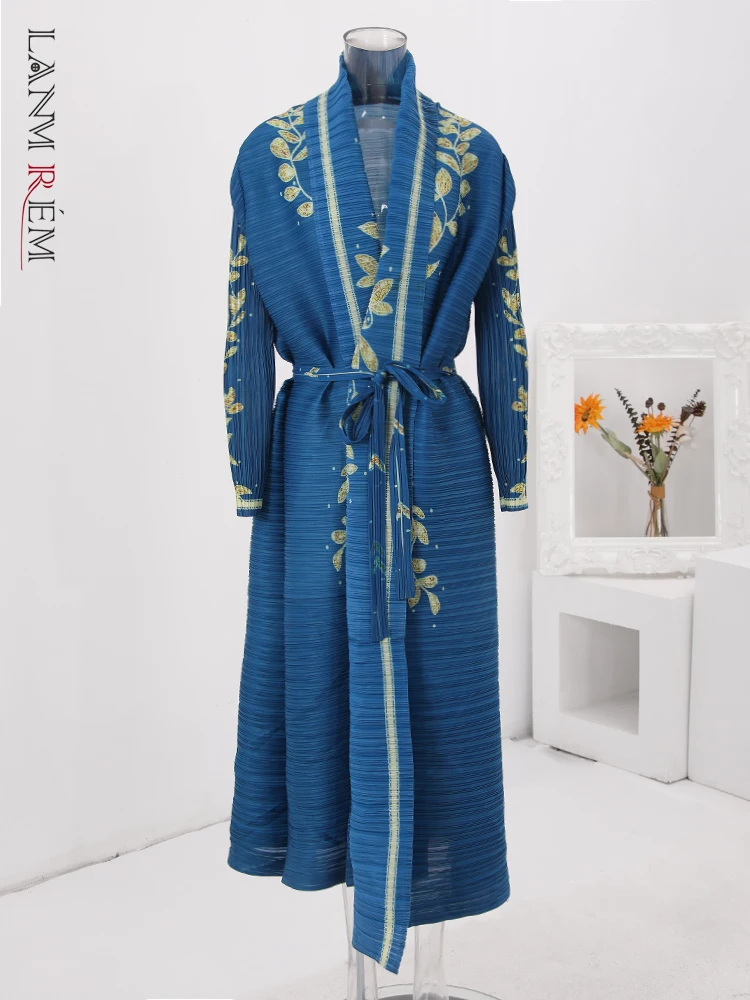 

LANMREM Fashion Print Pleated Long Trench Coat Women Belt Gathered Waist Contrast Color Windbreaker 2024 New Clothing 32C879