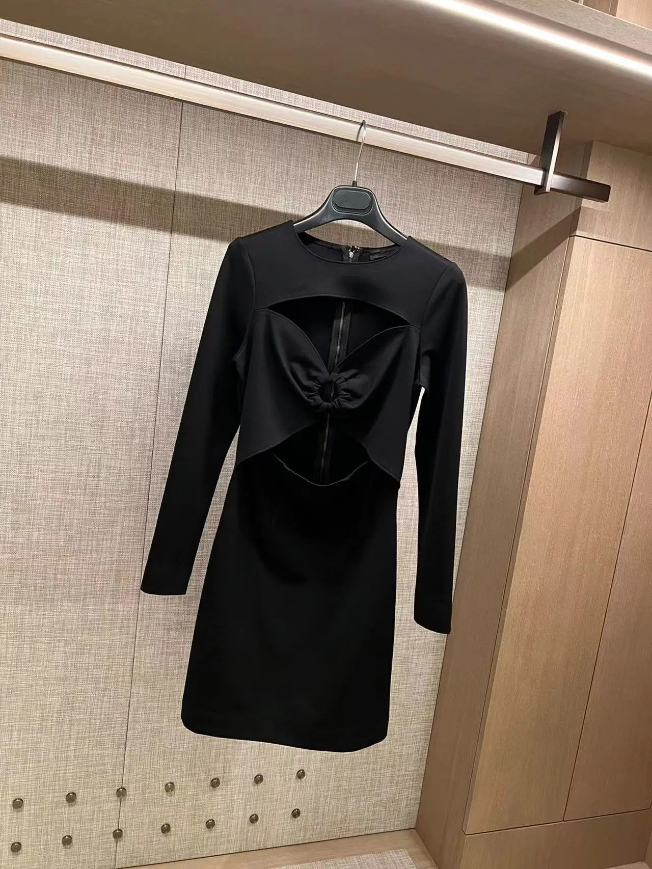 Fyion 2022 Summer Women Mini Dress Runway Fashion Long Sleeves Black O-Neck Holiday Sexy Dress Vestidos
Fyion 2022 Summer Women Mini Dress Runway Fashion Long Sleeves Black O-Neck Holiday Sexy Dress Vestidos