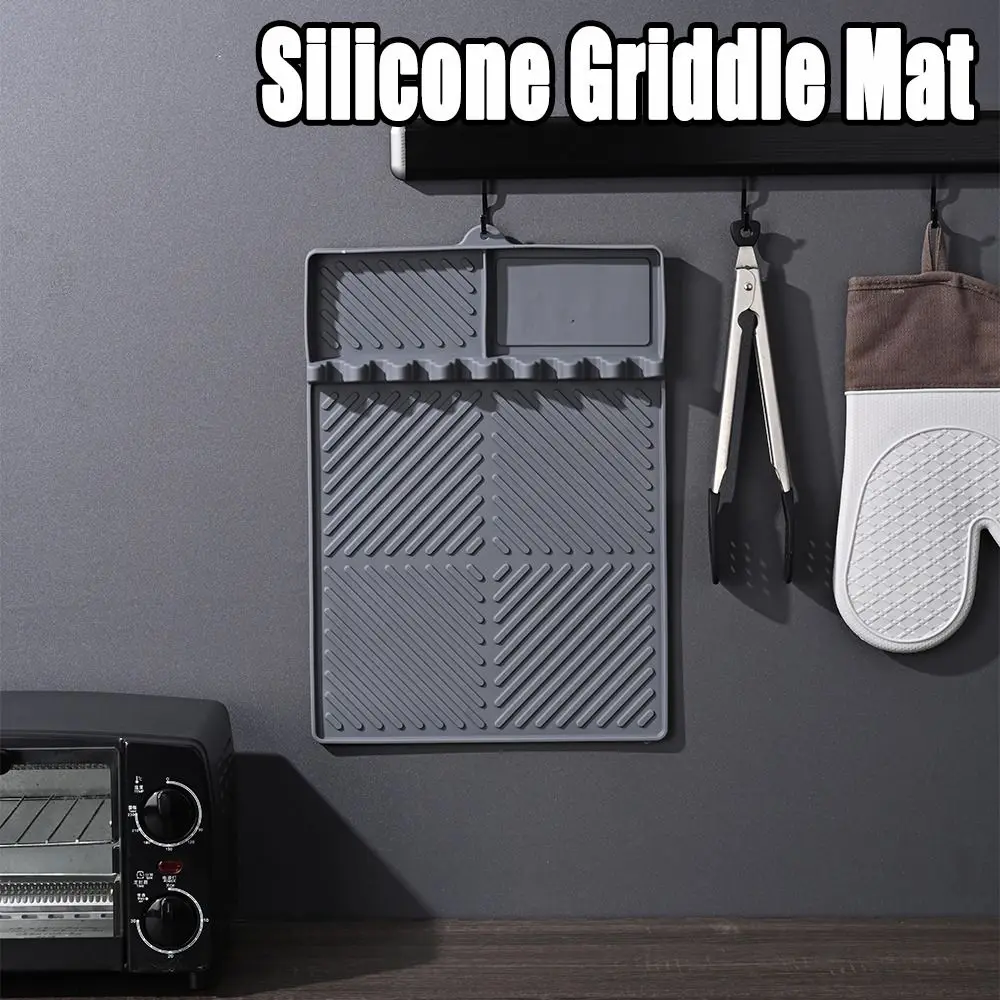 Silicone Silicone Griddle Mat Reusable Flexible BBQ Grill Pad with Utensils Holder Food Grade Polished Bottom Surface
Silicone Silicone Griddle Mat Reusable Flexible BBQ Grill Pad with Utensils Holder Food Grade Polished Bottom Surface