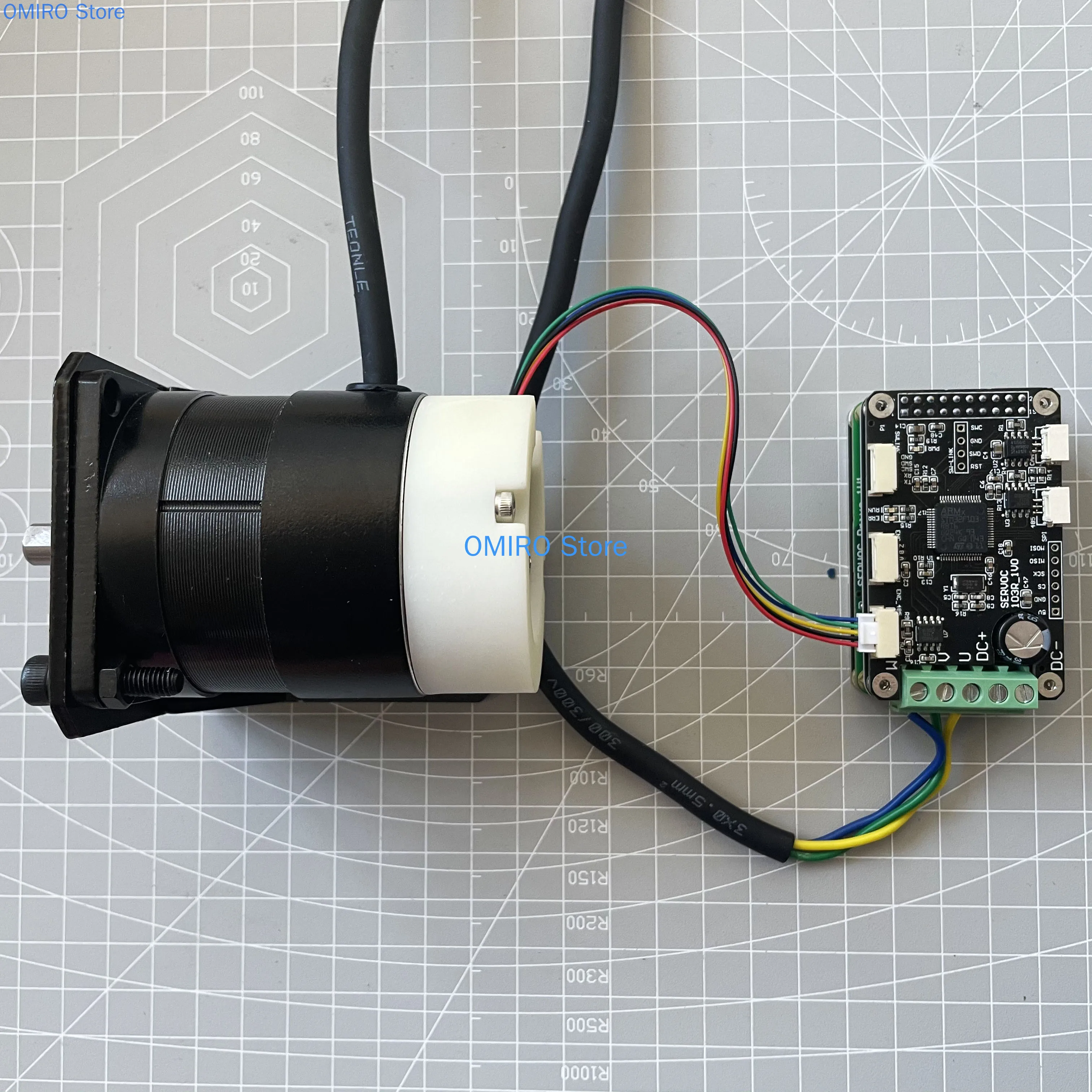 Плата привода серводвигателя BLDC PMSM, трехфазный двигатель Stm32g0, макетная плата FOC Control
Плата привода серводвигателя BLDC PMSM, трехфазный двигатель Stm32g0, макетная плата FOC Control