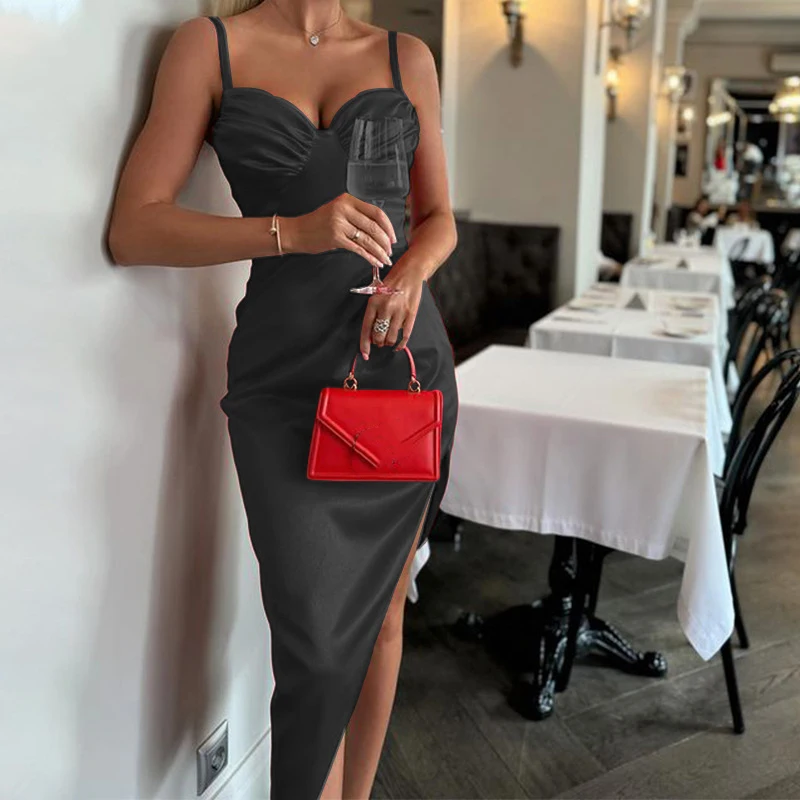 Elegant Sleeveless High Split Cocktail Dress Sexy Solid Color V-Neck Slim Long Dress New Backless Irregular Draped Banquet Dress
Elegant Sleeveless High Split Cocktail Dress Sexy Solid Color V-Neck Slim Long Dress New Backless Irregular Draped Banquet Dress