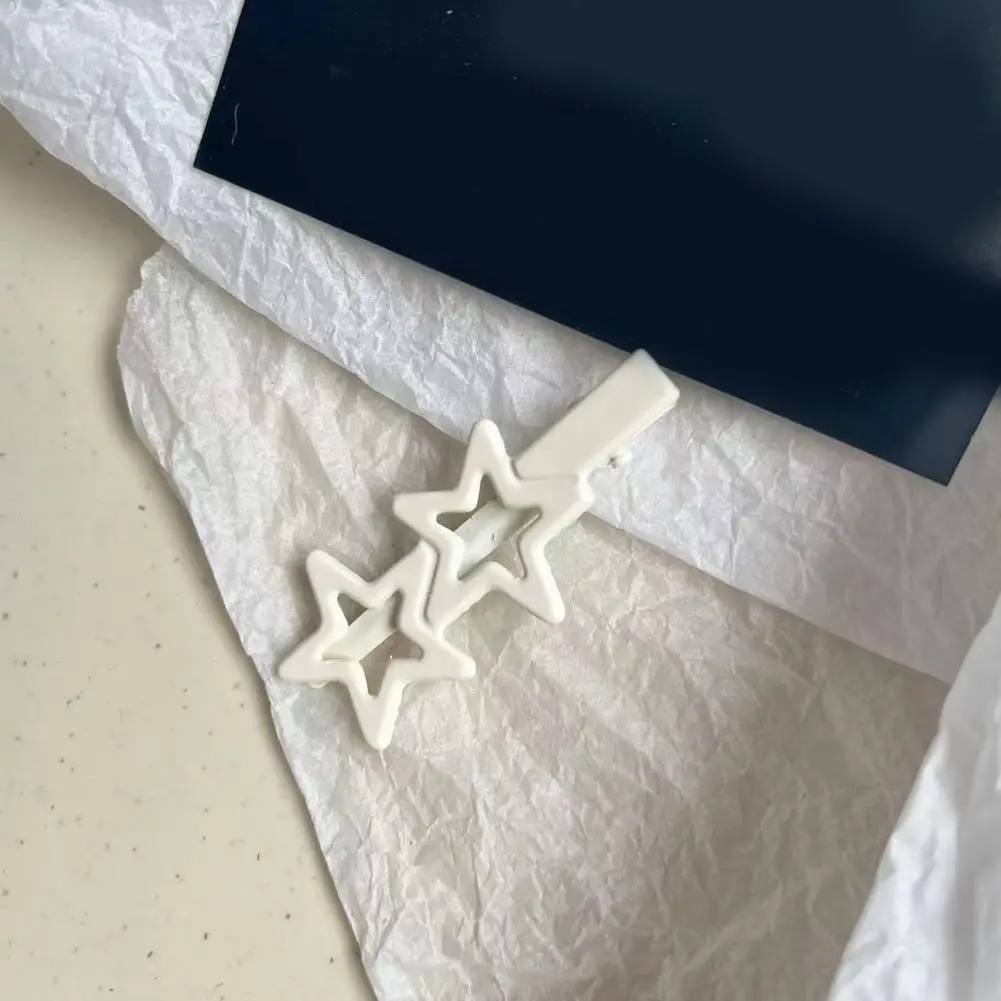 Star-shaped Hair Clips Sweet Style Star Hairpins Hollow Out Duck Clip for Girls Anti-slip Lightweight Hair Accessories Solid
Star-shaped Hair Clips Sweet Style Star Hairpins Hollow Out Duck Clip for Girls Anti-slip Lightweight Hair Accessories Solid