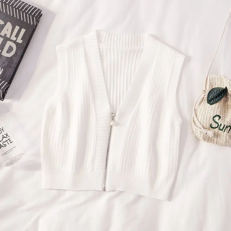 White UK Spring Korean V-neck Knit Sleeveless Sweater Short Vest Loose Coat Zipper Tops Waistcoat Lady Top Cloth for Women girl
White UK Spring Korean V-neck Knit Sleeveless Sweater Short Vest Loose Coat Zipper Tops Waistcoat Lady Top Cloth for Women girl