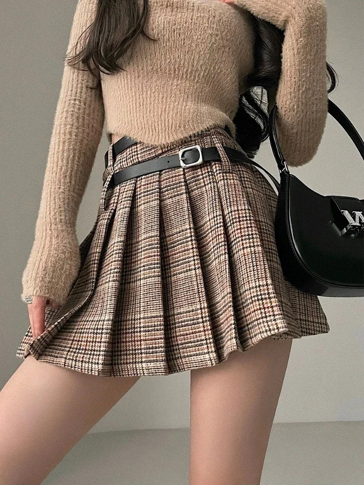 Preppy Style Plaid Skirt Women Brown High Street Pleated Mini Skirt Y2k Vintage Autumn Winter Belt Korean Fashion Outfit
Preppy Style Plaid Skirt Women Brown High Street Pleated Mini Skirt Y2k Vintage Autumn Winter Belt Korean Fashion Outfit