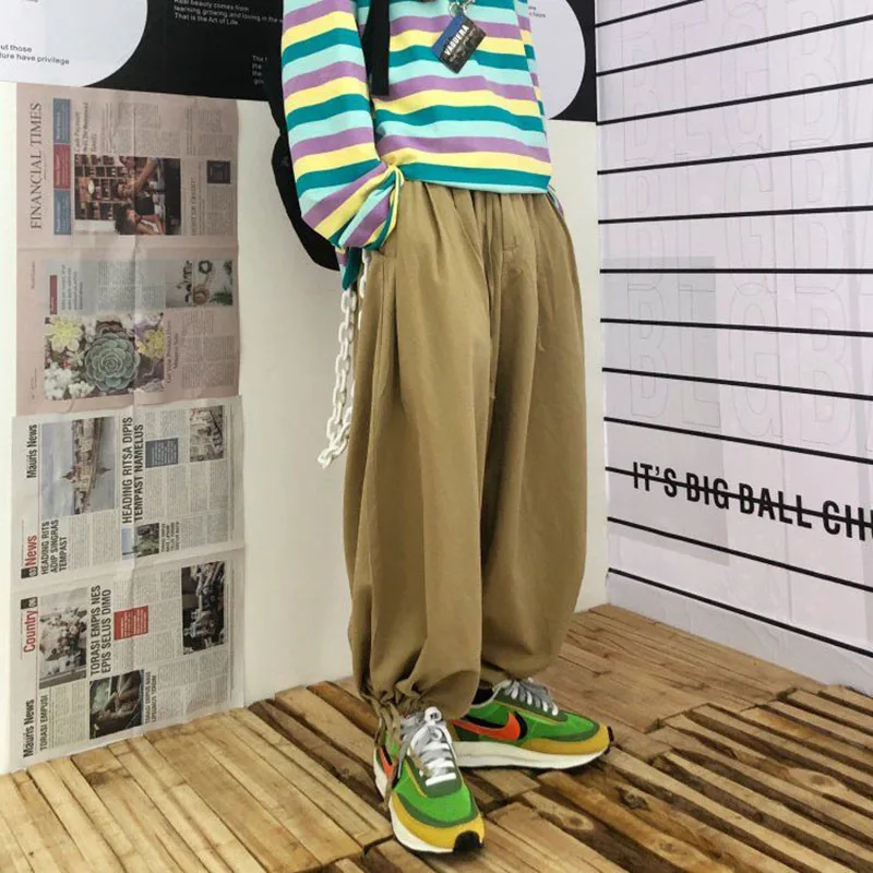 Khaki Wide Leg Bloomers Pants Women Oversize Loose Korean High Waist Bf Jogging Sweatpants Vintage Streetwear All Match Trousers
Khaki Wide Leg Bloomers Pants Women Oversize Loose Korean High Waist Bf Jogging Sweatpants Vintage Streetwear All Match Trousers