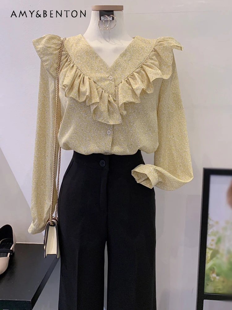 French Sweet Retro V-neck Ruffled Printed Long Sleeve Shirts for Women Spring New Korean Style Fashion All-Match Chiffon Blouse
French Sweet Retro V-neck Ruffled Printed Long Sleeve Shirts for Women Spring New Korean Style Fashion All-Match Chiffon Blouse