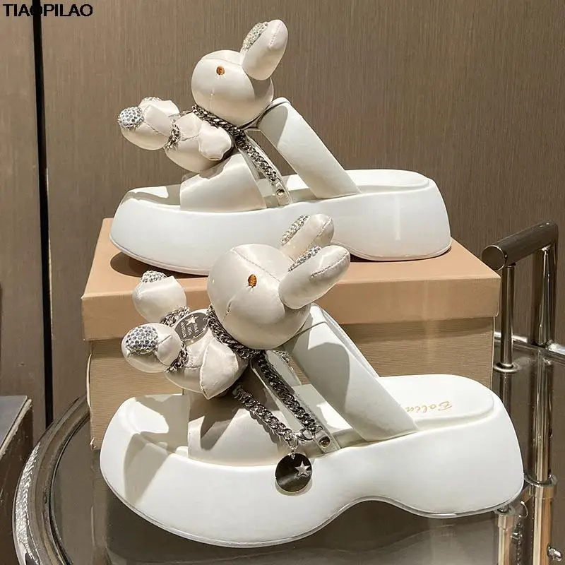 Thick Soled Rhinestone Women's Slippers Versatile For Summer Wear Women's Sandals Cute Rabbit Female Flip Flops
Thick Soled Rhinestone Women's Slippers Versatile For Summer Wear Women's Sandals Cute Rabbit Female Flip Flops