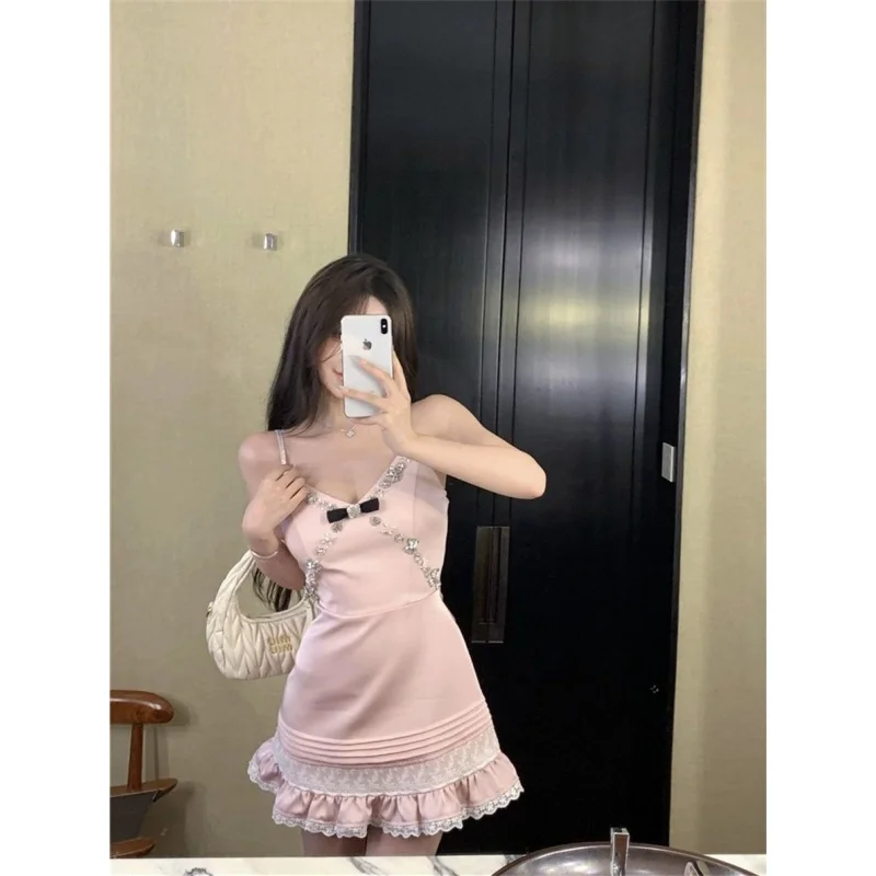 Classic Style Satin Heavy Industry Rhinestone Sling Dress Women's Summer Bow Lace Birthday Banquet Skirt 
Classic Style Satin Heavy Industry Rhinestone Sling Dress Women's Summer Bow Lace Birthday Banquet Skirt