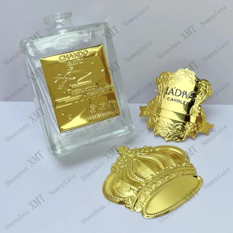 Custom high quality golden custom logo strong adhesive aluminum stickers
Custom high quality golden custom logo strong adhesive aluminum stickers