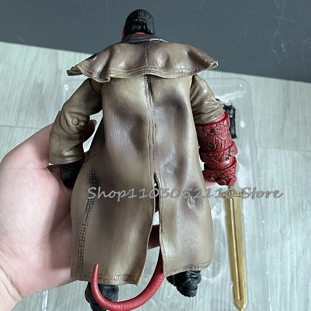 Mezco Hellboy figura de acción de PVC ropa Real Goloen película del ejército Hellboy Samaritan modelo muñeca de juguete regalo de Navidad Mezco Hellboy figura de acción de PVC ropa Real Goloen película del ejército Hellboy Samaritan modelo muñeca de juguete regalo de Navidad