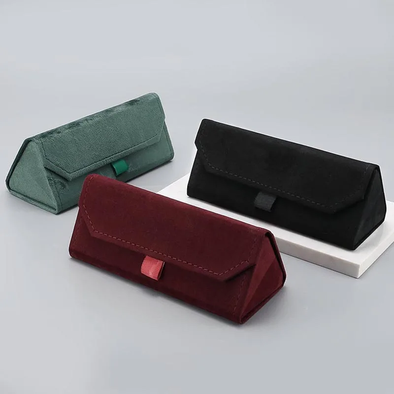 Folding Box Glasses Cover Plush Box Full Frame Student Portable Fashion Men And Women Compression-resistant Glasses Case
Folding Box Glasses Cover Plush Box Full Frame Student Portable Fashion Men And Women Compression-resistant Glasses Case