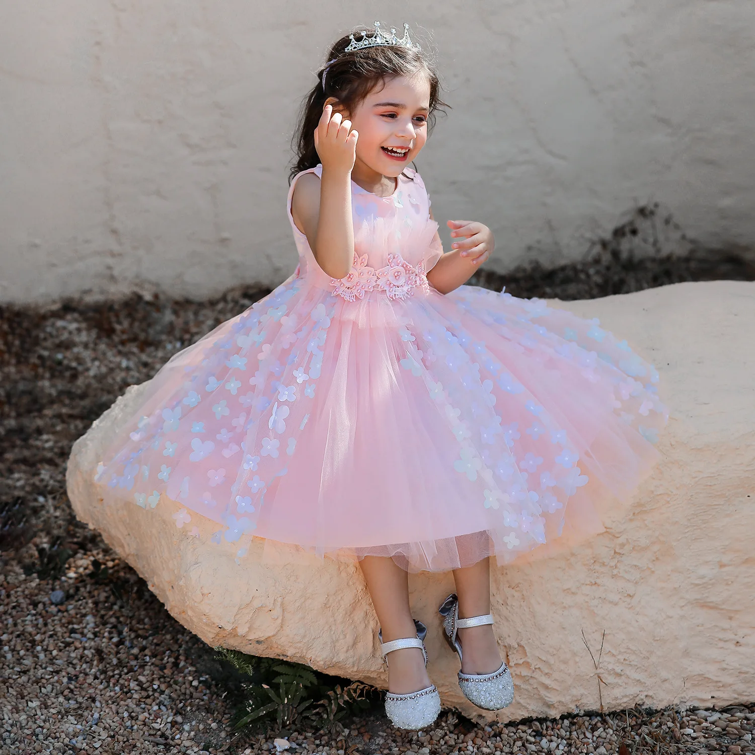 

2022 детское кружевное платье с цветочным жемчугом для девочек, милая одежда, вечерние платья принцессы с круглым вырезом и коротким рукавом, платье для девочек, платье