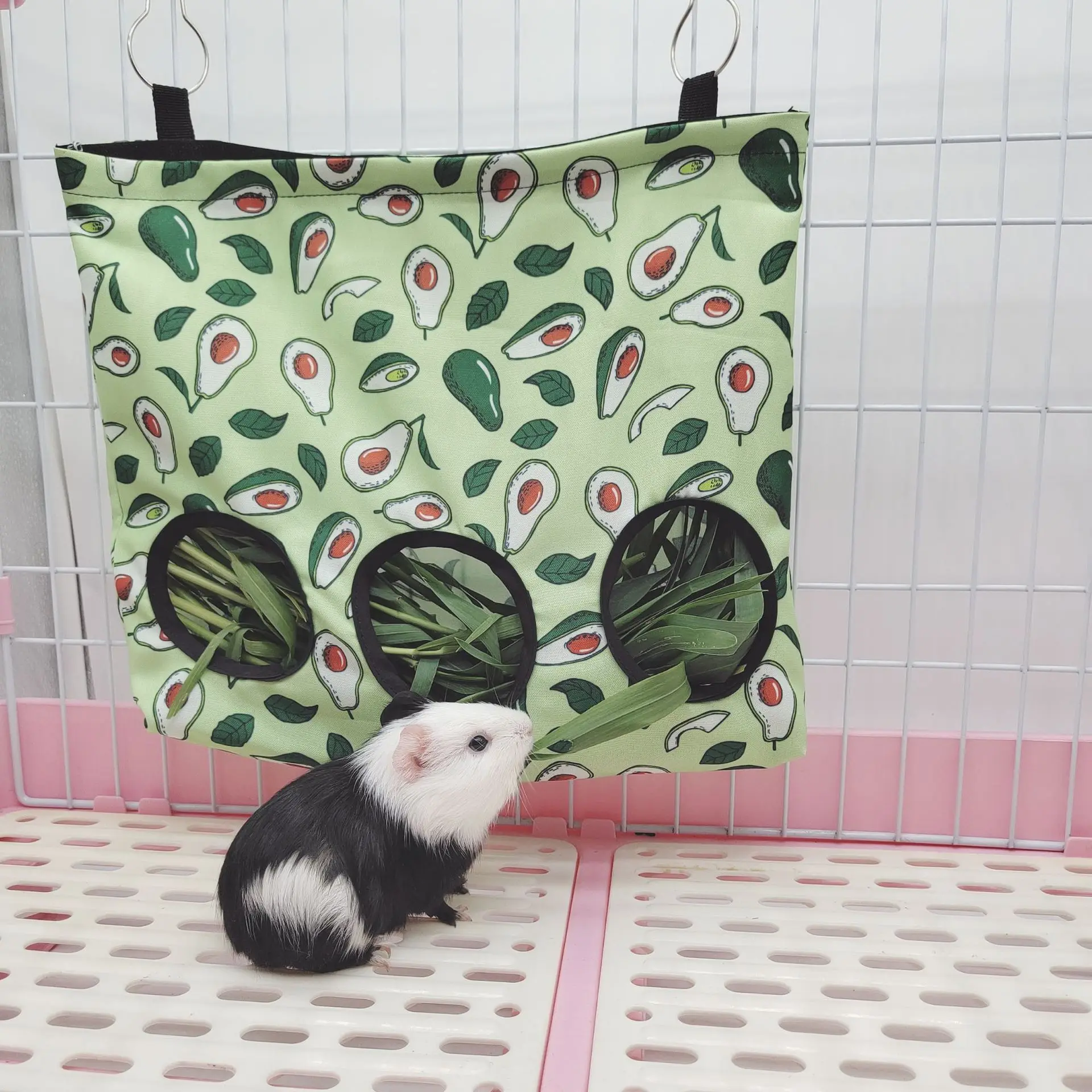 Guinea Pigs 2/3 Holes Hay Feeding Bags Strawberry Printed Rabbit Hanging Feeder Chinchilla Food Organizer Pet Cage Supplies Guinea Pigs 2/3 Holes Hay Feeding Bags Strawberry Printed Rabbit Hanging Feeder Chinchilla Food Organizer Pet Cage Supplies