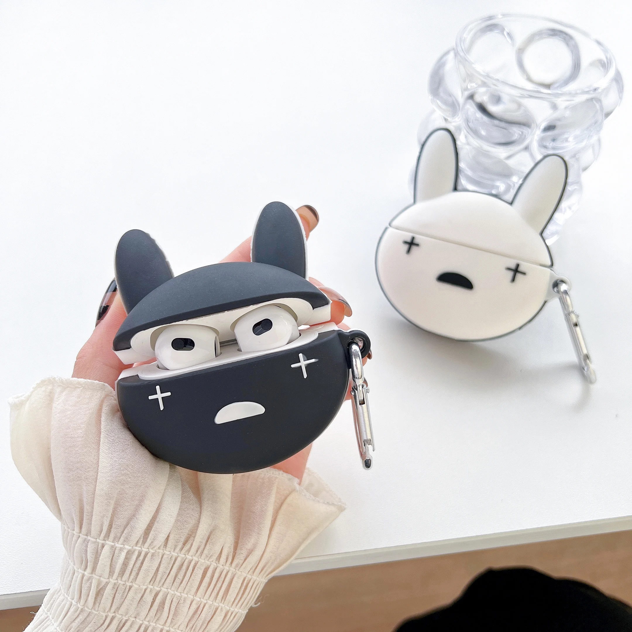 Изгой кролик симпатичные Мультяшные силиконовые наушники для Airpods 3 2021 Pro 2019 2 & 1 2-й чехол Мягкие ТПУ чехлы полная защита крючок
Изгой кролик симпатичные Мультяшные силиконовые наушники для Airpods 3 2021 Pro 2019 2 & 1 2-й чехол Мягкие ТПУ чехлы полная защита крючок