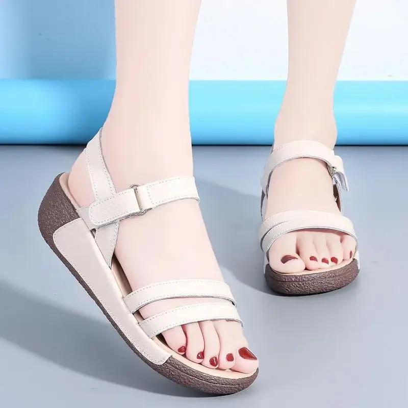 Casual Hollow Sandals Women's Elegant Luxury Women's Sandals Outdoor Comfortable Flat Sandals Women's Casual Shoes
Casual Hollow Sandals Women's Elegant Luxury Women's Sandals Outdoor Comfortable Flat Sandals Women's Casual Shoes