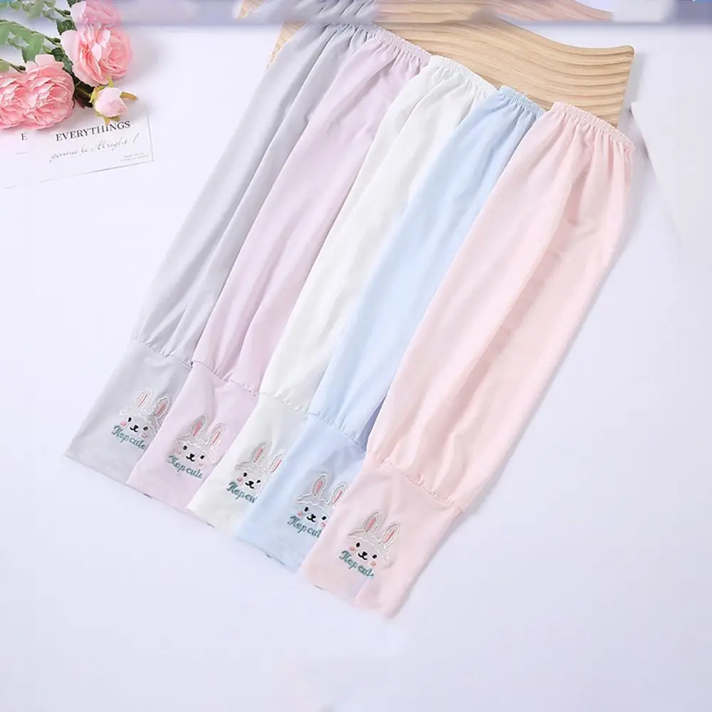 Rabbit Embroidery Sleeve Cover Sunscreen Ice Silk Sleeves Popular Ice Sleeves for Summer Outdoor Riding
Rabbit Embroidery Sleeve Cover Sunscreen Ice Silk Sleeves Popular Ice Sleeves for Summer Outdoor Riding