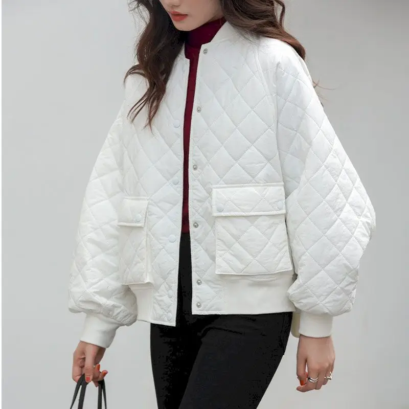 Fashion Bat Sleeve Jackets Women Autumn Winter Trend Cotton Padded Coat Korean Style Loose Thin Short Parkas Casual Bread Jacket
Fashion Bat Sleeve Jackets Women Autumn Winter Trend Cotton Padded Coat Korean Style Loose Thin Short Parkas Casual Bread Jacket