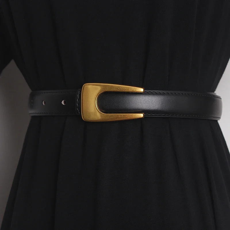 2024 New Women's Belt Designer Fashion All Match Suit Thin Waist Belt Korean Simple Black Leather Decorated Denim Belt 
2024 New Women's Belt Designer Fashion All Match Suit Thin Waist Belt Korean Simple Black Leather Decorated Denim Belt