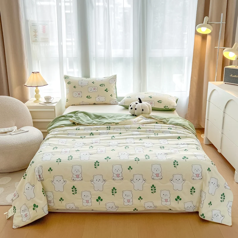 Summer Quilt Floral Style Duvets Single/Queen Size Comforter Thin Duvets Skin-friendly Bedspread edredones (No Pillowcase) Summer Quilt Floral Style Duvets Single/Queen Size Comforter Thin Duvets Skin-friendly Bedspread edredones (No Pillowcase)