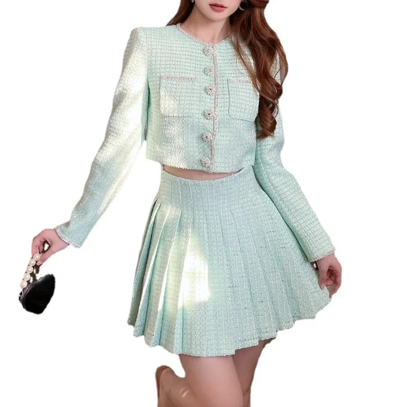 VII 2023 Brand SP Fall Winter Woman Clothing Round Neck Cardigan Short Jacket and Pleated Bustier Skirt Set Free Shipping Offers
VII 2023 Brand SP Fall Winter Woman Clothing Round Neck Cardigan Short Jacket and Pleated Bustier Skirt Set Free Shipping Offers