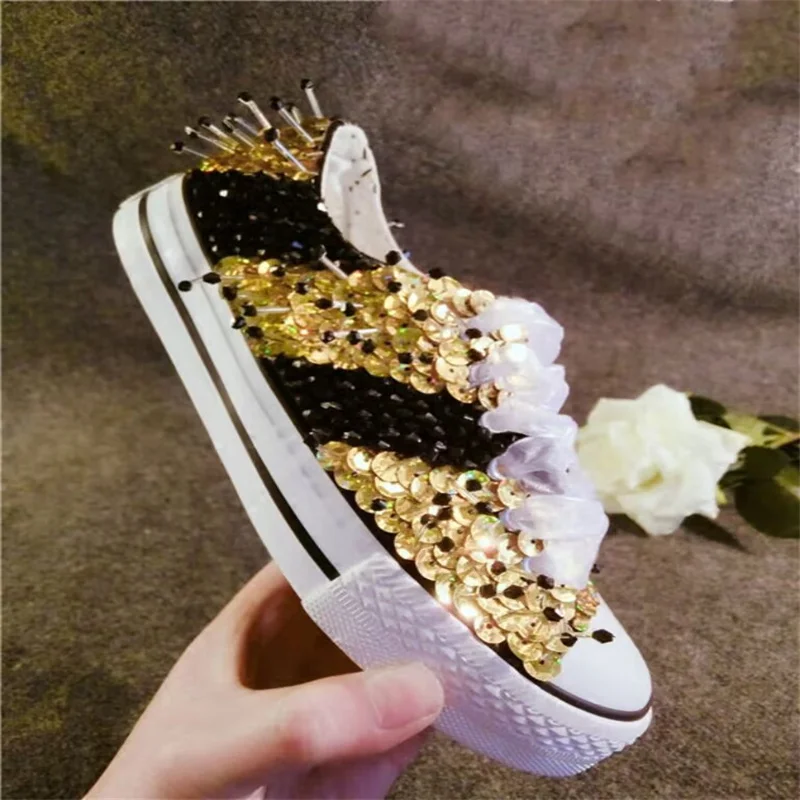 Lace lace-up handmade custom canvas shoes sequin thick soles inside increase spring and autumn casual shoes women's 35-39
Lace lace-up handmade custom canvas shoes sequin thick soles inside increase spring and autumn casual shoes women's 35-39