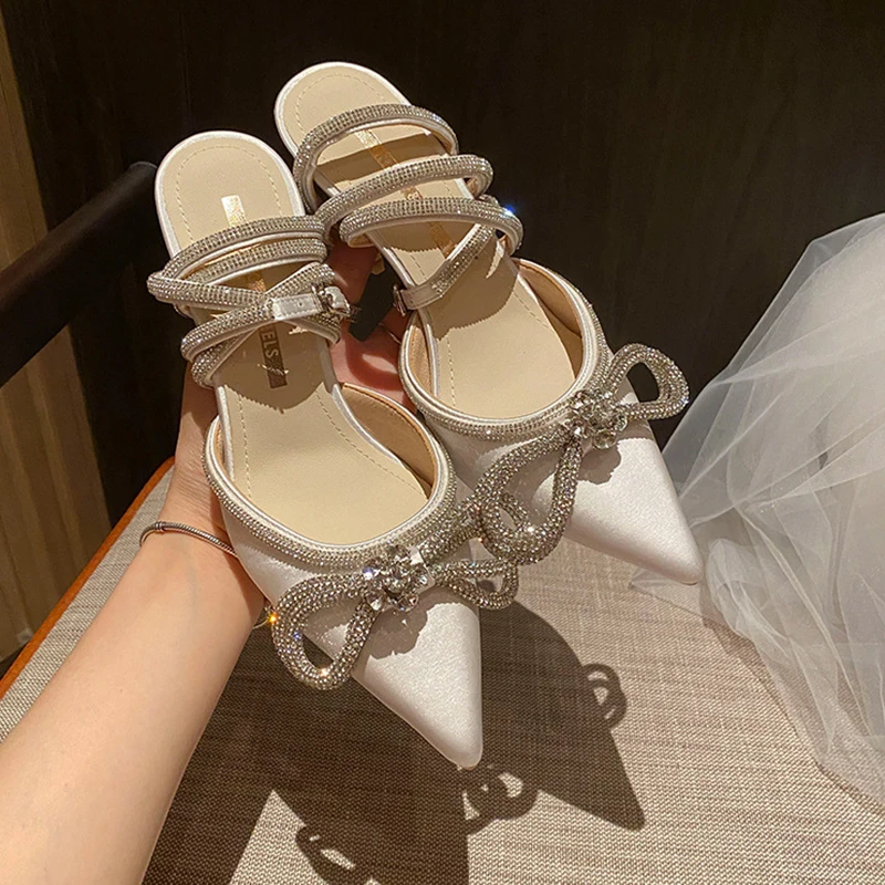 Fashion Style Glitter Rhinestones Women Pumps Crystal Bow 8 Cm Summer Lady Shoes Genuine Leather High Heels Party Prom Shoes
Fashion Style Glitter Rhinestones Women Pumps Crystal Bow 8 Cm Summer Lady Shoes Genuine Leather High Heels Party Prom Shoes