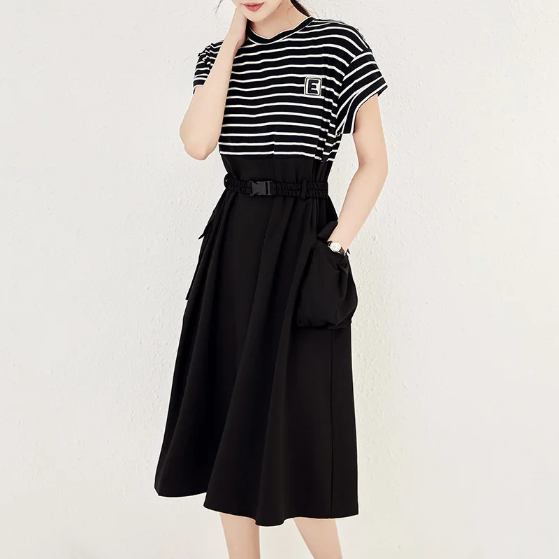 French haute couture striped patchwork dress for women's 2023 summer new commuting niche casual style slimming skirt
French haute couture striped patchwork dress for women's 2023 summer new commuting niche casual style slimming skirt