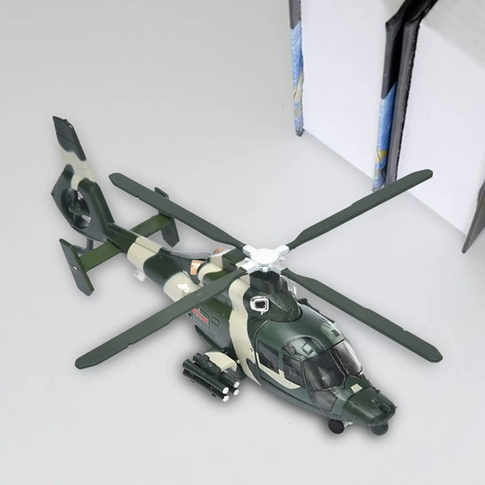 

Alloy 1/100 Z-9 Airplane Diecast Model Birthday Gift Ornament Tabletop Decor Aircraft Model for Living Room Home Shelf Bar Cafe