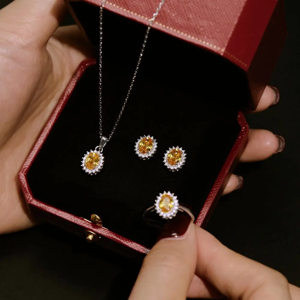 S925 Sterling Silver Bridal Jewelry Set Women Yellow Diamond Necklace Rings Earrings Female Shiny 5A Zircon Luxury Jewelry Gift
S925 Sterling Silver Bridal Jewelry Set Women Yellow Diamond Necklace Rings Earrings Female Shiny 5A Zircon Luxury Jewelry Gift