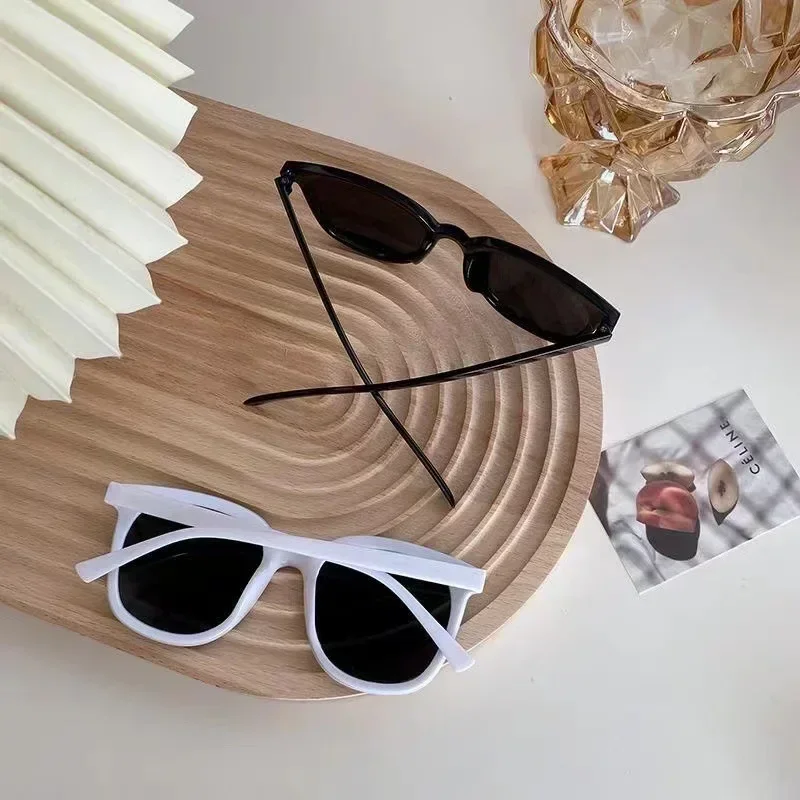 Lunettes de soleil rondes à grande monture pour hommes et femmes, lunettes de soleil classiques à la mode, UV400 3